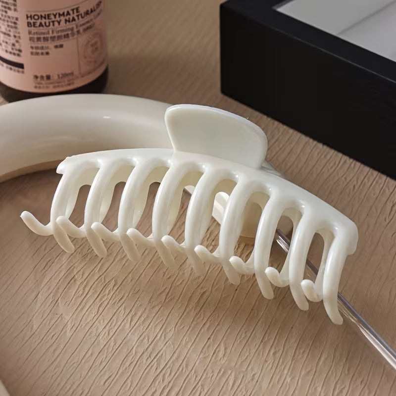 Flexible Round Claw Clip™